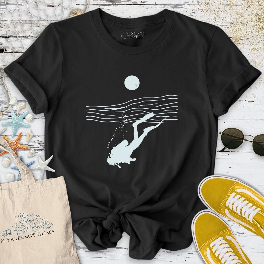 Diving Line Art T-Shirt Black / S