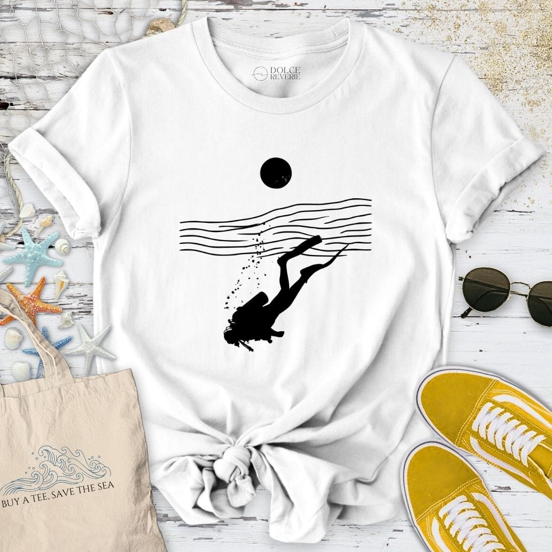 Diving Line Art T-Shirt White / S