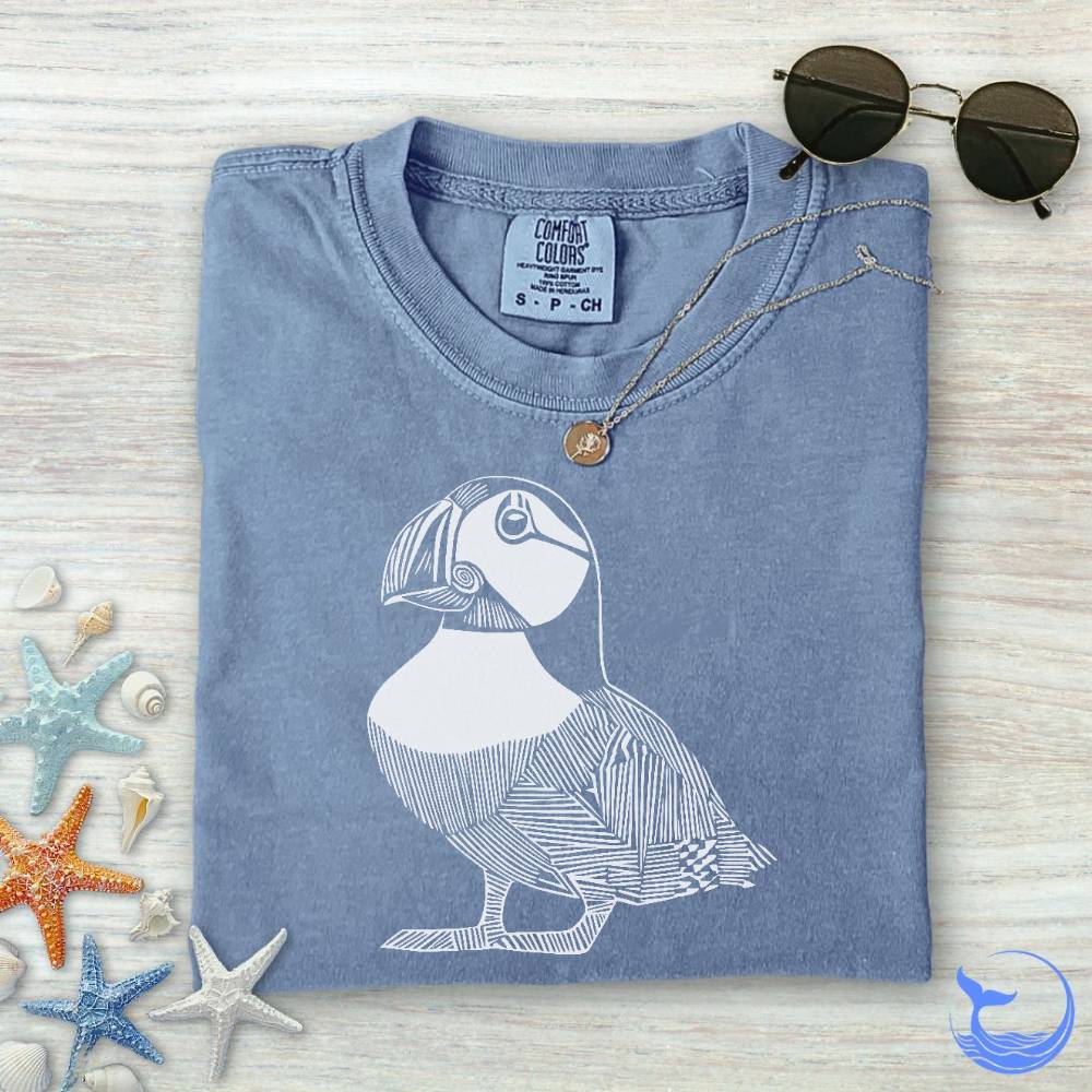Puffin Line Art Comfort Colors T-Shirt