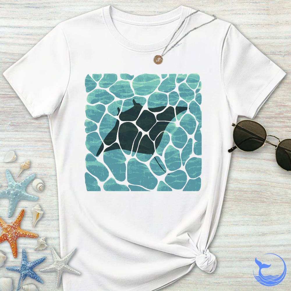 Swimming Manta Women's T-Shirt