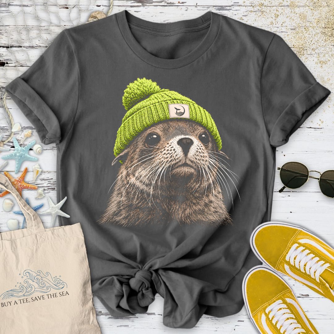 Green Beanie Seal T-Shirt in Charcoal - Dolce Reverie