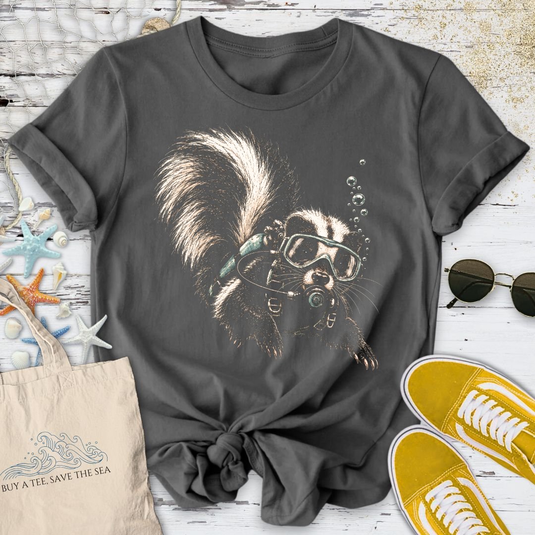 Scuba Diver Skunk T-Shirt in Charcoal - Dolce Reverie