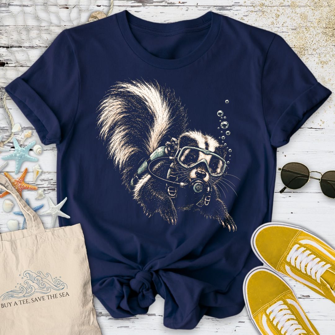 Scuba Diver Skunk T-Shirt in Navy - Dolce Reverie