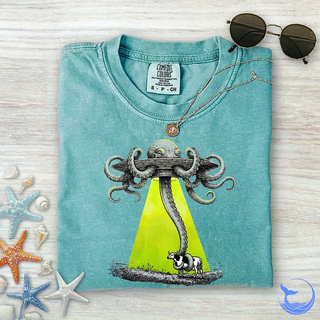 Alien Octopus Comfort Colors T-Shirt